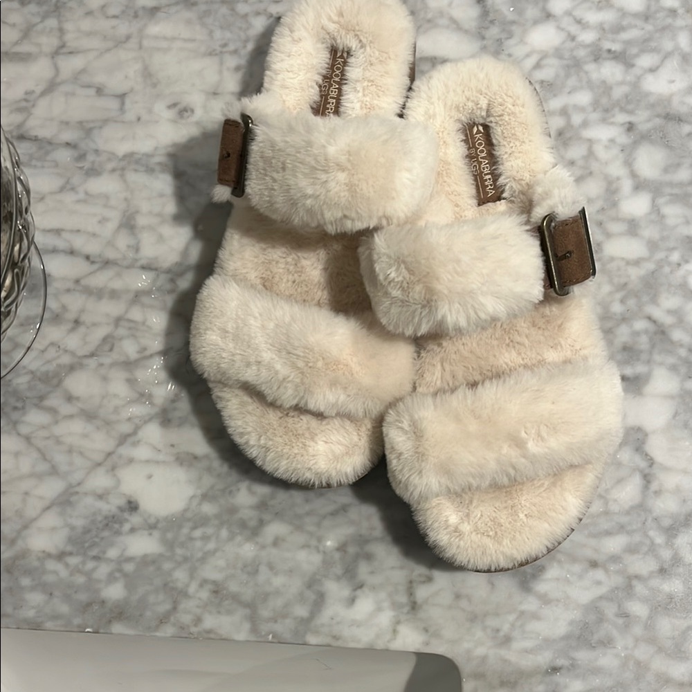 Cozy Cream Fur Sandals